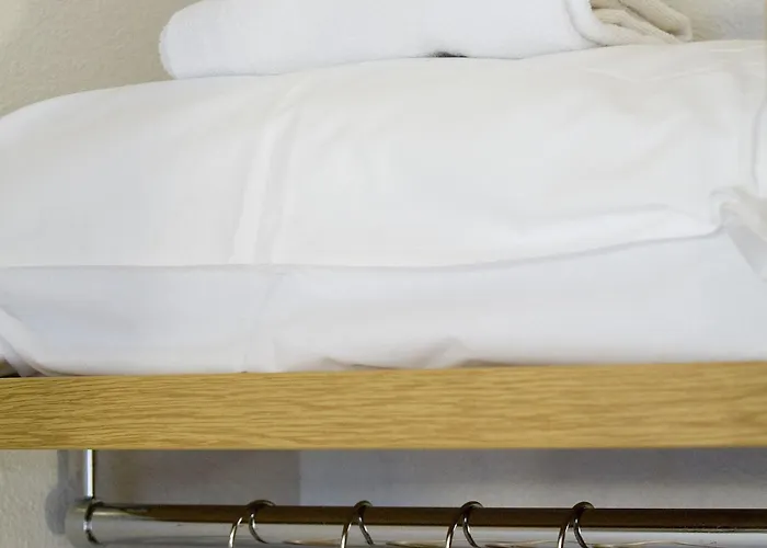 Le Mans Nord 1 Отель Сен-Сатурнен