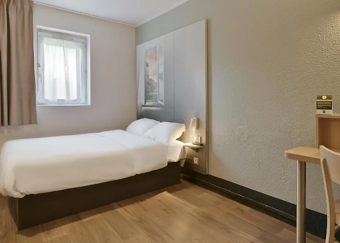 Hotel Le Mans Nord 1 2*